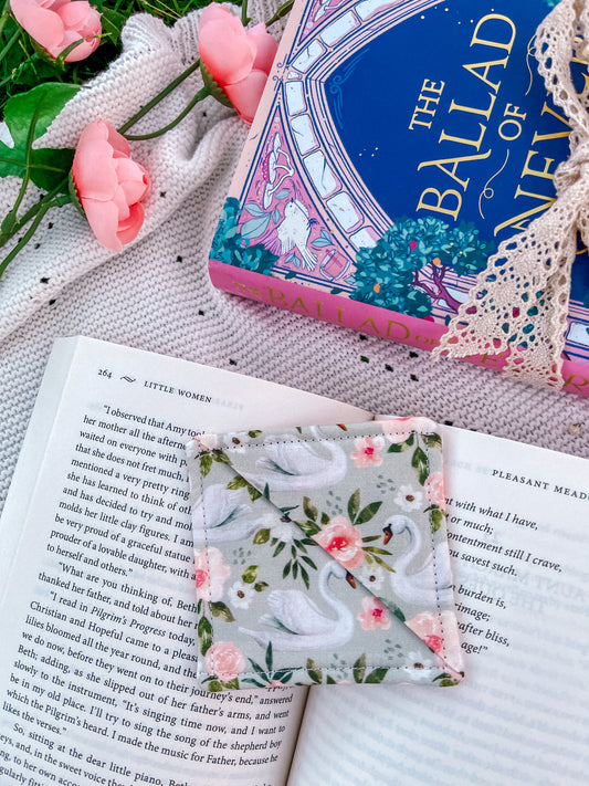 "A Swan's Tale" The Darling Desi Collection - Bookmark Corner