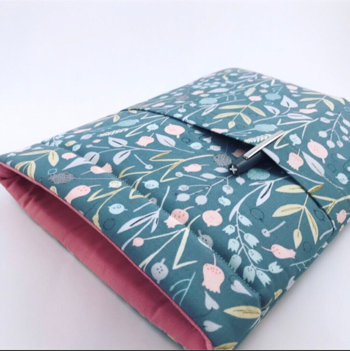 FLORAL DREAMS BOOKSLEEVE