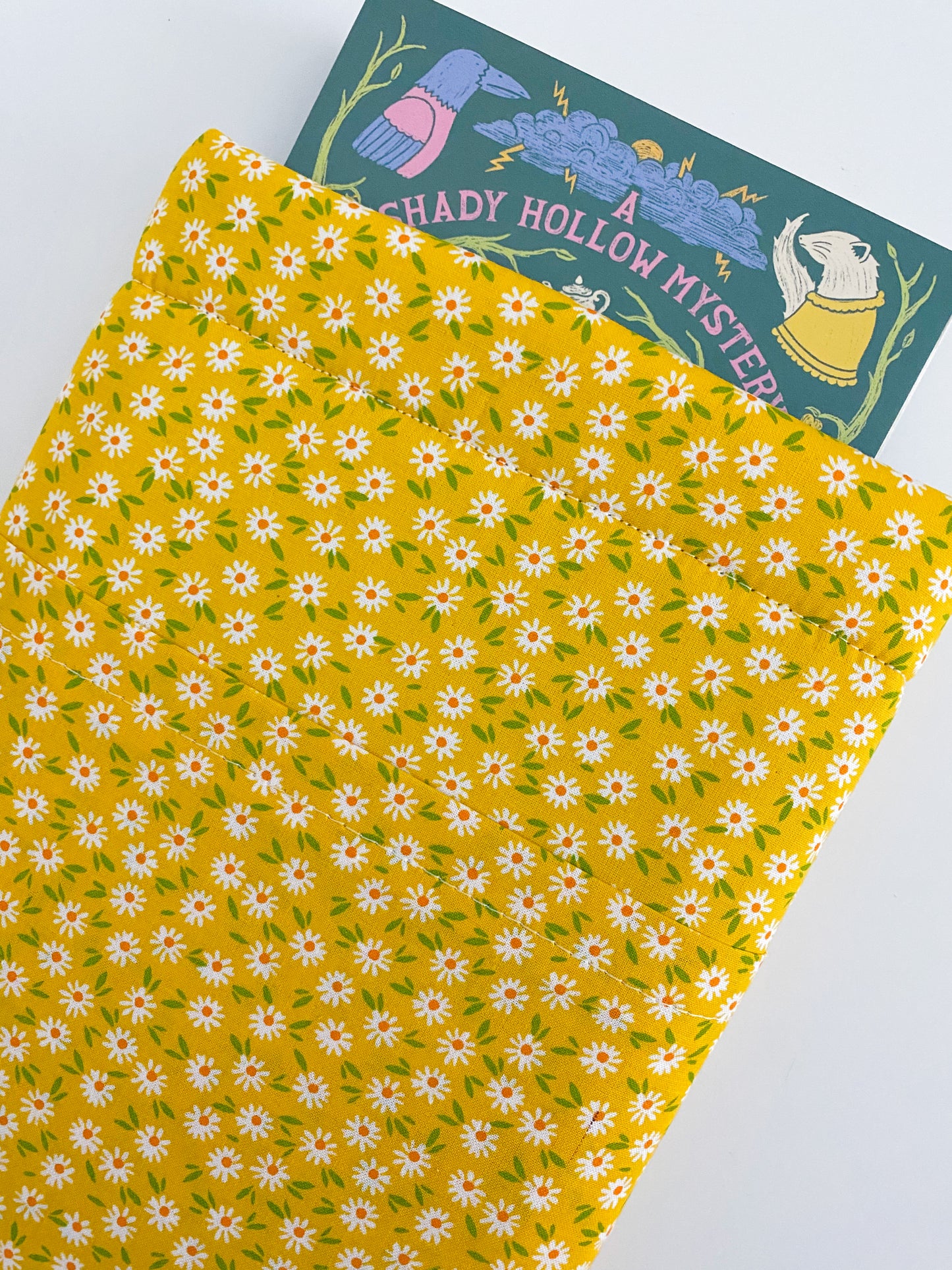 YELLOW SPRING DITSY BOOKSLEEVE