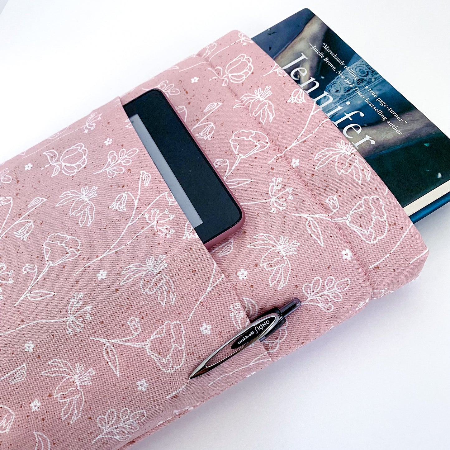 LOVELY PINK FLORAL BOOKSLEEVE