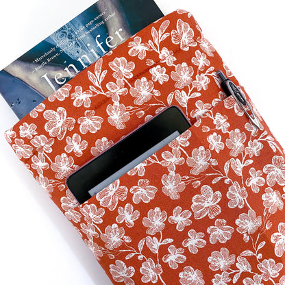 RUSTIC FLORAL BOOKSLEEVE